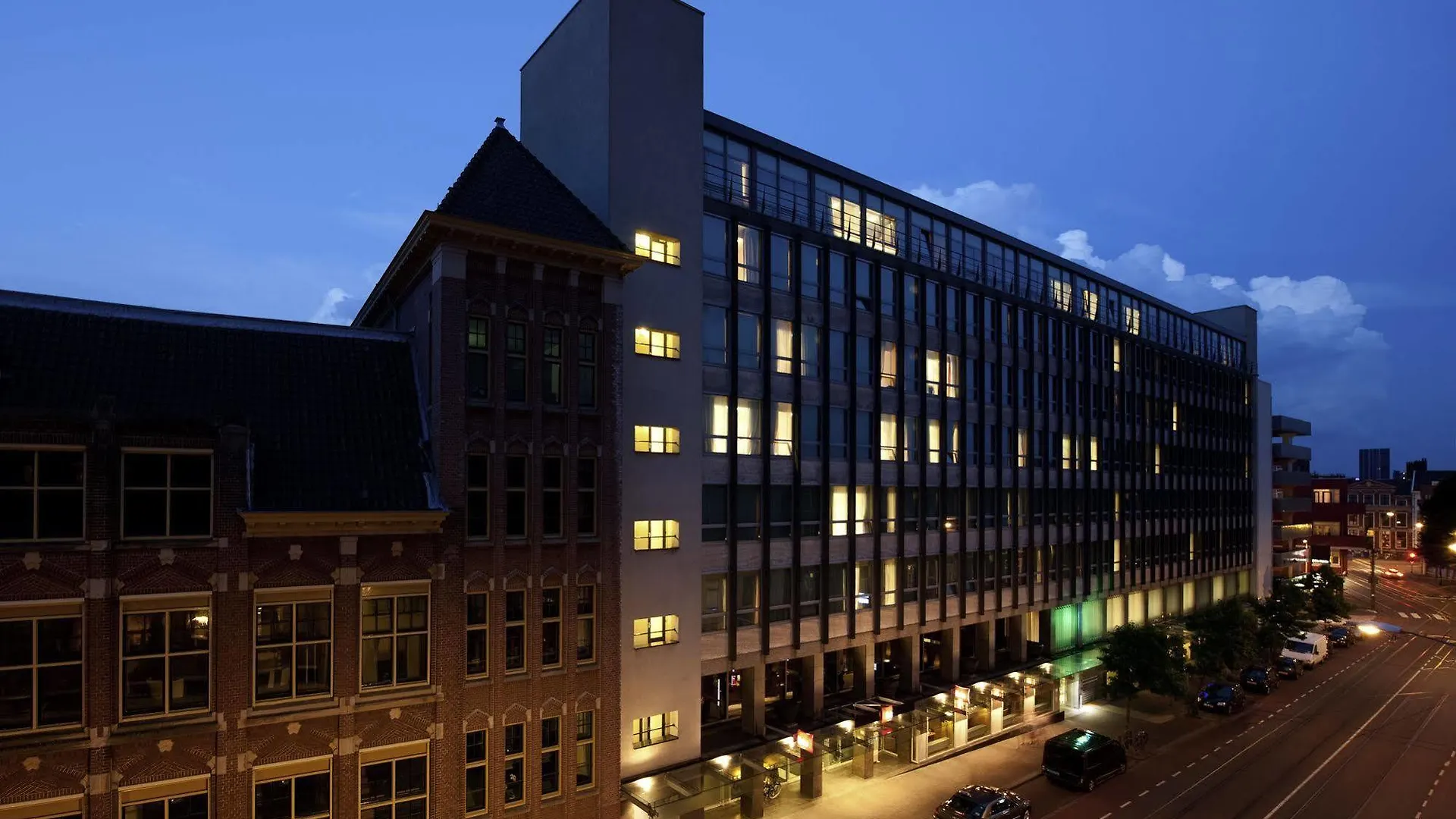 Ibis Den Haag City Centre 3*,